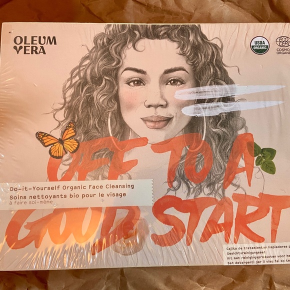 UNOPENED Oleum Vera Off to a Good Start DIY Organic Face Cleansing Kit - Picture 1 of 3